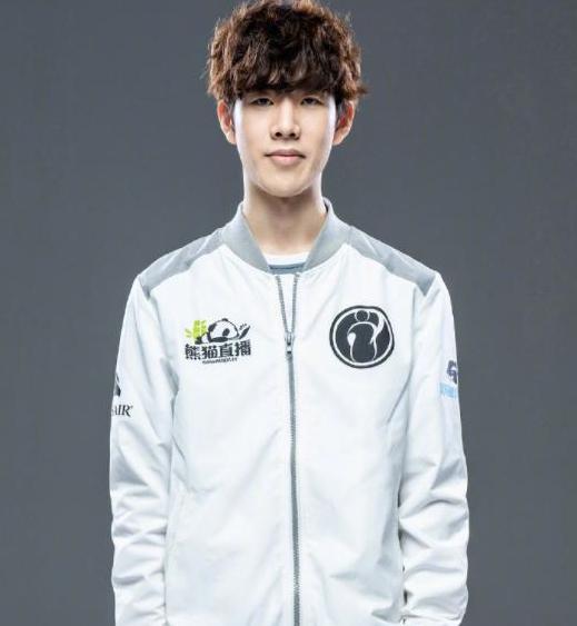 GamerLegion 晋级季后赛， Astralis 避免在 PGL 布加勒斯特 2025 中被淘汰